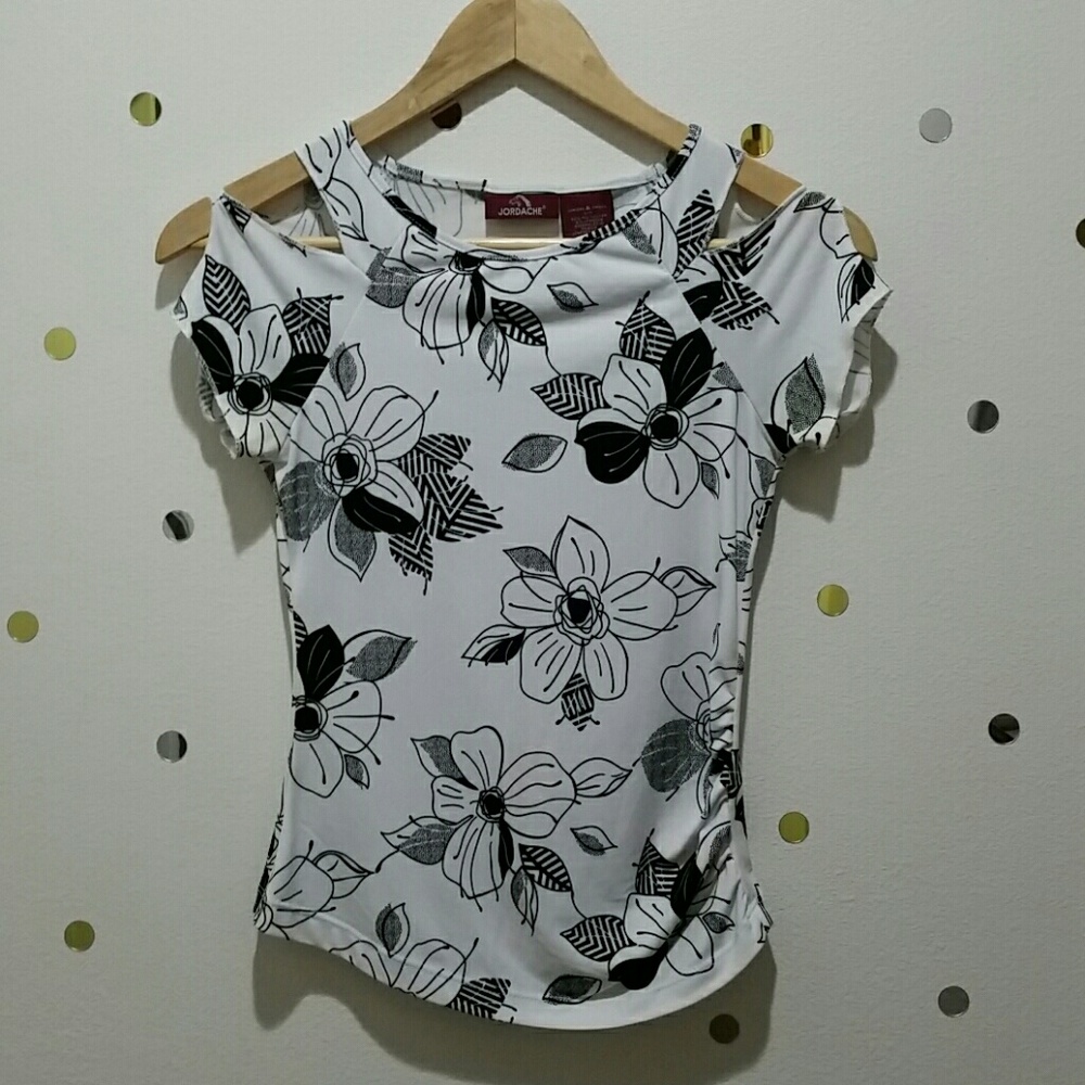 Floral Cutout Short-Sleeve Top